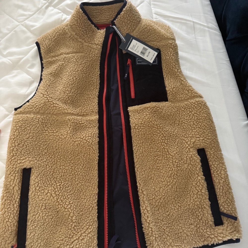Vineyard vines vest